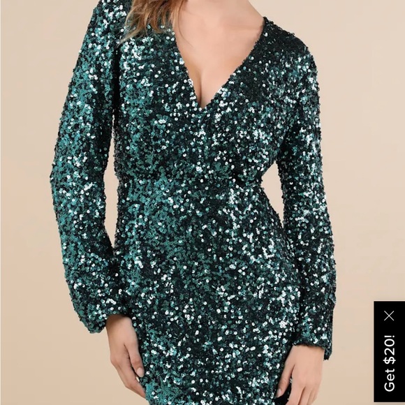 Lulu Sequin V-Neck Dress in Green - Picture 1 of 1